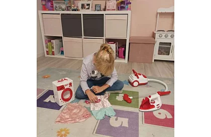 Sada domácich spotrebičov – žehlička, práčka, vysávač