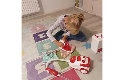 Sada domácich spotrebičov – žehlička, práčka, vysávač