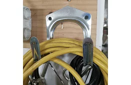 Kovové vešiaky na záhradné a dielenské náradie – 20 ks