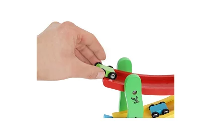 Drevená dráha pre autá