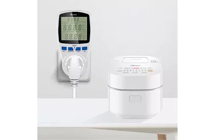 Digitálny LCD merací prístroj spotreby elektrickej energie