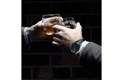 Veľká sada – karafa globe s whisky pohármi