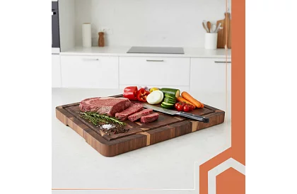 Akáciová kuchynská doska – 43 × 33 × 3 cm