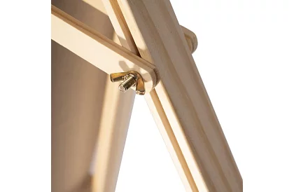 Drevený maliarsky stojan