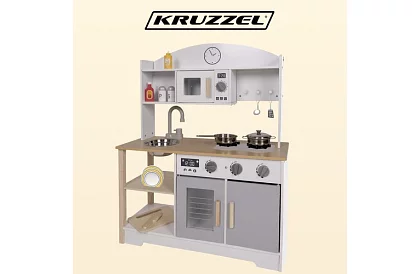 Drevená detská kuchynka s doplnkami