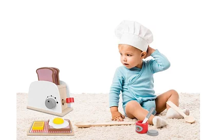 Drevený toaster pre malých kuchárov