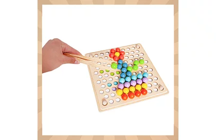 Drevené guľôčkové puzzle