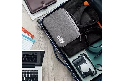 Cestovný organizér na káble a nabíjačky