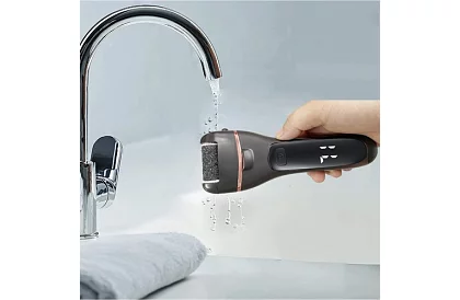 Elektrický pilník na chodidlá s príslušenstvom