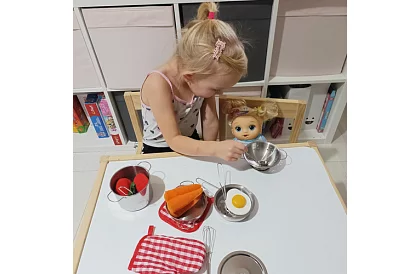 Sada kovového riadu pre deti