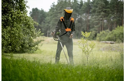 Univerzálny dvojramenný postroj – pásy pre krovinorezy