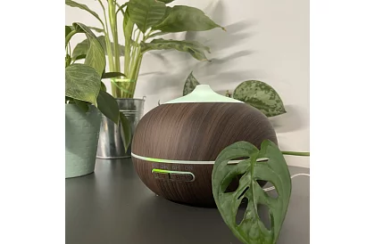 Aroma difuzér 4v1 s ionizátorom a LED lampou