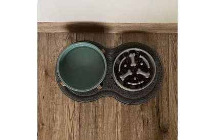 Dvojitá podložka pod misky