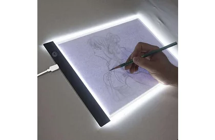 Svietiaca LED doska na obkresľovanie A4