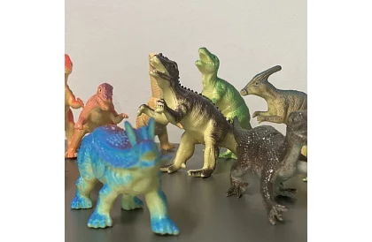 Sada zvieratiek 12 dinosaurov